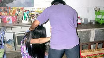 Đạp chết vợ đang mang thai vì không đưa tiền chơi chắn